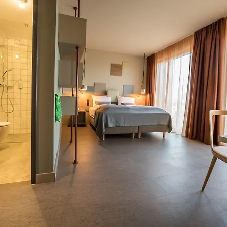Einsmehr Hotel 3*