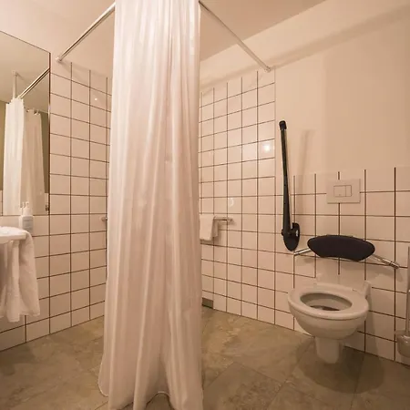 Einsmehr Hotel 3*