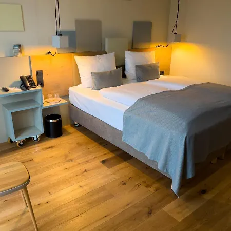 Hotel Einsmehr 3*