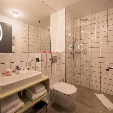 Einsmehr 3* Augsbourg
